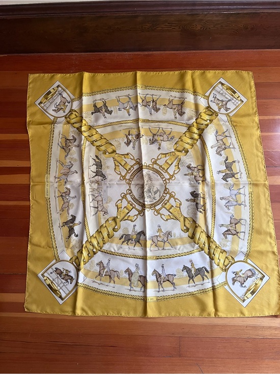 Hermes Accessories - Hermès "Les Allures du Cheval" Silk Carré 90 Scarf - Vintage Yellow